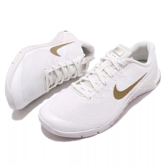 nike metcon 4 white gold